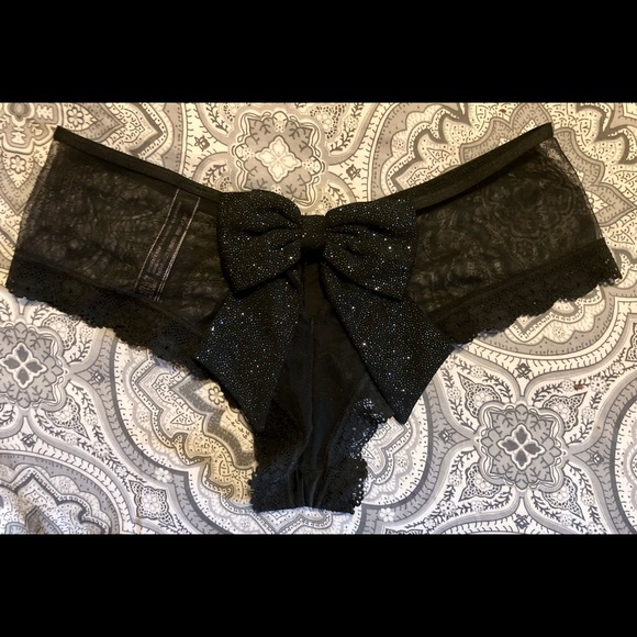 (3) bundle of Victoria’s Secret Panties - Picture 3 of 7